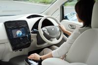 Interieur_Nissan-Leaf-2012_23