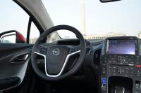 Interieur_Opel-Ampera_22