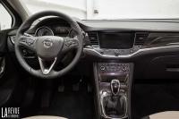 Interieur_Opel-Astra-2015-Presentation_14
                                                        width=