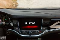 Interieur_Opel-Astra-Sports-Tourer-BiTurbo_39
                                                        width=