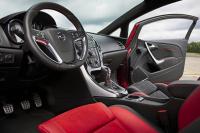 Interieur_Opel-GTC-Paris_23