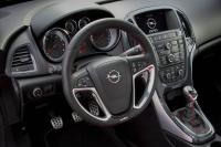 Interieur_Opel-GTC-Paris_24