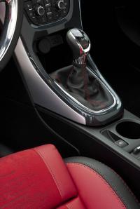 Interieur_Opel-GTC-Paris_22