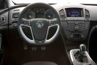 Interieur_Opel-Insignia-OPC-Sports-Tourer_9