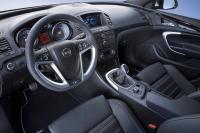 Interieur_Opel-Insignia-OPC_13