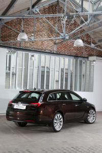 Exterieur_Opel-Insignia-Sports-Tourer_1
                                                        width=