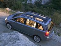 Exterieur_Opel-Zafira_23