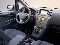 Interieur_Opel-Zafira_26
                                                        width=