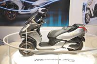 Exterieur_Peugeot-Scooter-Metropolis_21