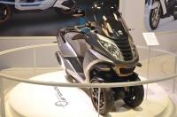 Exterieur_Peugeot-Scooter-Metropolis_3