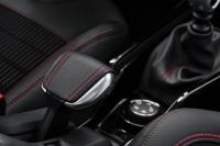 Interieur_Peugeot-2008-2016_32
                                                        width=