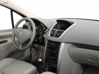 Interieur_Peugeot-207_97