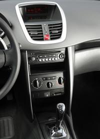 Interieur_Peugeot-207_90