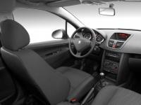 Interieur_Peugeot-207_113