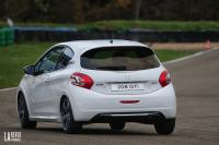 Exterieur_Peugeot-208-GTi-2015_12