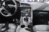 Interieur_Peugeot-3008-2009_13