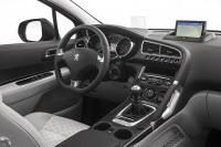 Interieur_Peugeot-3008-2014_10