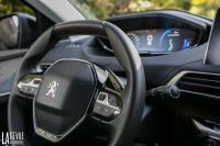 Interieur_Peugeot-3008-BlueHDi-120_24