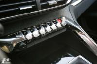 Interieur_Peugeot-3008-BlueHDi-120_21