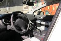 Interieur_Peugeot-3008-Hybride-Diesel_16
                                                        width=