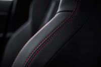 Interieur_Peugeot-308-GTi-2015_17