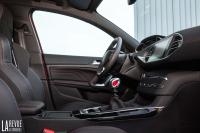 Interieur_Peugeot-308-GTi-2016_24