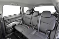 Interieur_Peugeot-4007_35