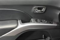 Interieur_Peugeot-4007_40