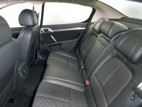 Interieur_Peugeot-407_75