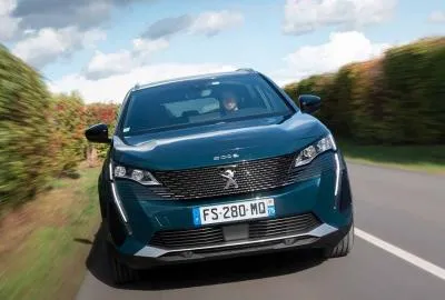 Image principale de l'actu: Peugeot 5008 : pourquoi choisir ce SUV ?