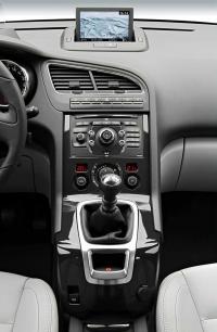 Interieur_Peugeot-5008_66
                                                        width=