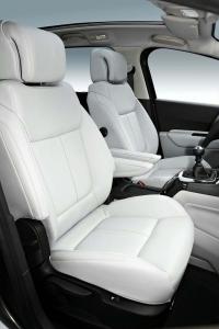 Interieur_Peugeot-5008_46
                                                        width=