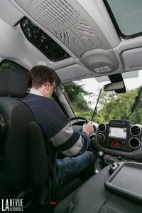 Interieur_Peugeot-Partner-Tepee-Bluehdi120_22