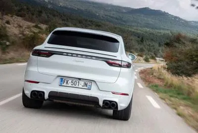 Image principale de l'actu: Porsche Cayenne hybride : une nouvelle version à grande autonomie électrique