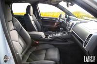 Interieur_Porsche-Cayenne-Hybrid-E2-II_21
                                                        width=