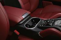 Interieur_Porsche-Cayenne-Turbo-S_17
                                                        width=