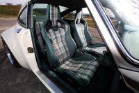 Interieur_Porsche-Kaege-Retro-911_25
                                                        width=