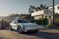 Exterieur_Porsche-Mission-E-Cross-Turismo_9
                                                        width=