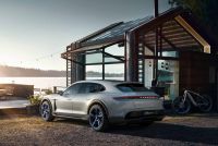 Exterieur_Porsche-Mission-E-Cross-Turismo_13