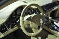 Interieur_Porsche-Panamera_18
                                                        width=