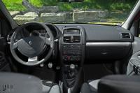 Interieur_Renault-Clio-2-RS-Trophy_29
                                                        width=