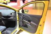 Interieur_Renault-Clio-4-2013_25
                                                        width=