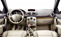 Interieur_Renault-Clio-III_69