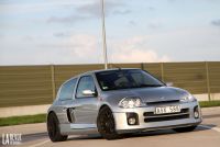 Exterieur_Renault-Clio-V6-Roadtrip_17
                                                        width=