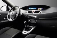 Interieur_Renault-Grand-Scenic-2009_27