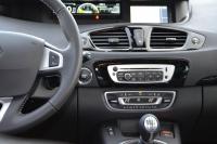 Interieur_Renault-Grand-Scenic-dCi-Bose_21