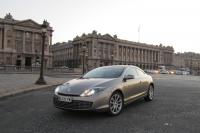 Exterieur_Renault-Laguna-Coupe-V6-Initiale_9
                                                        width=