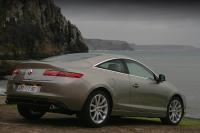 Exterieur_Renault-Laguna-Coupe_0