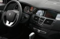 Interieur_Renault-Laguna-Coupe_46