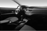 Interieur_Renault-Laguna_62
                                                        width=